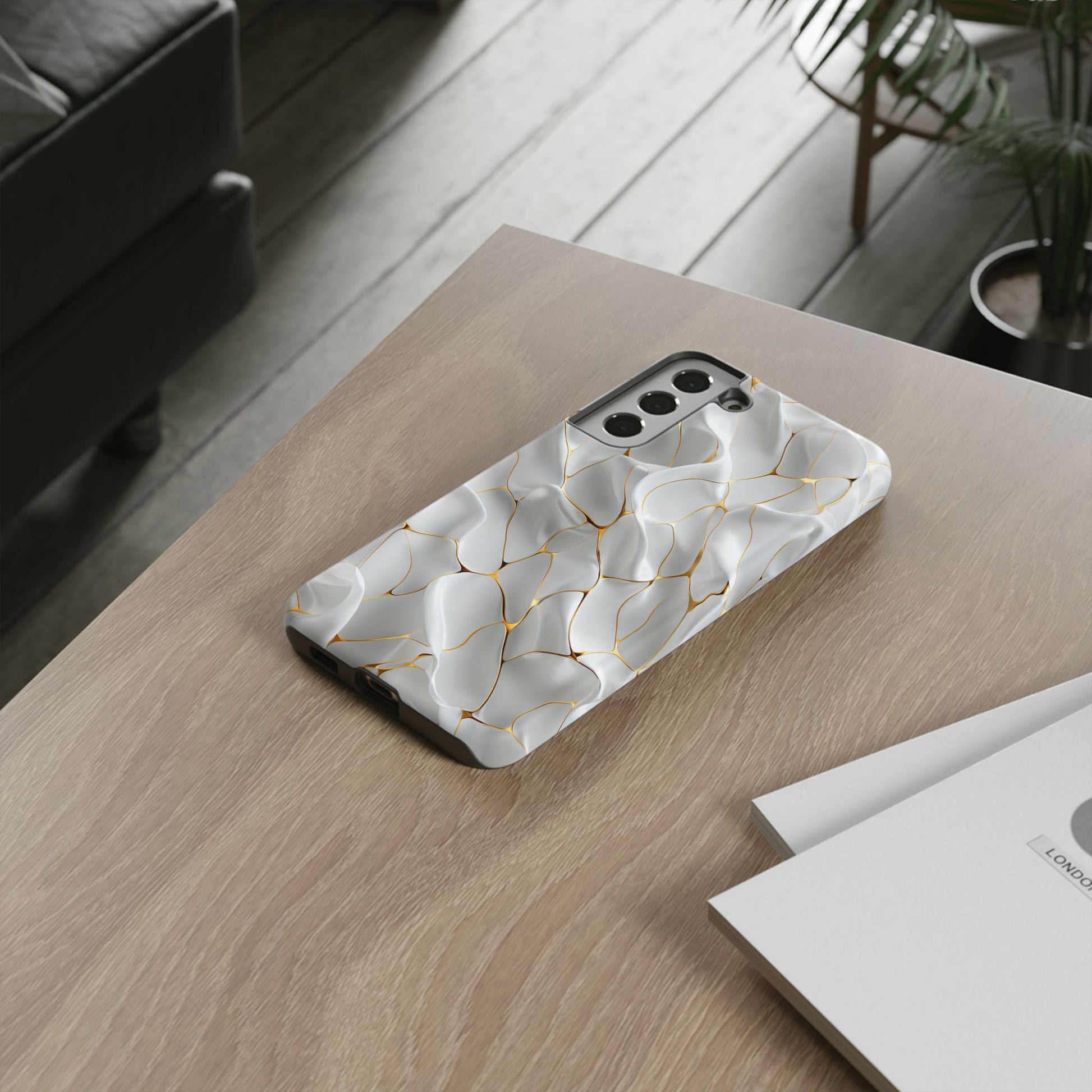 Elegant Phone Case with Golden Accents, Protective Mobile Cover, Stylish Tech Accessory, Perfect Gift for Any Occasion